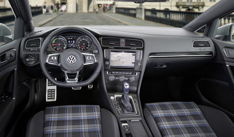 Volkswagen GTE full