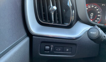Volvo XC60 T8 Plug-In Hybrid full
